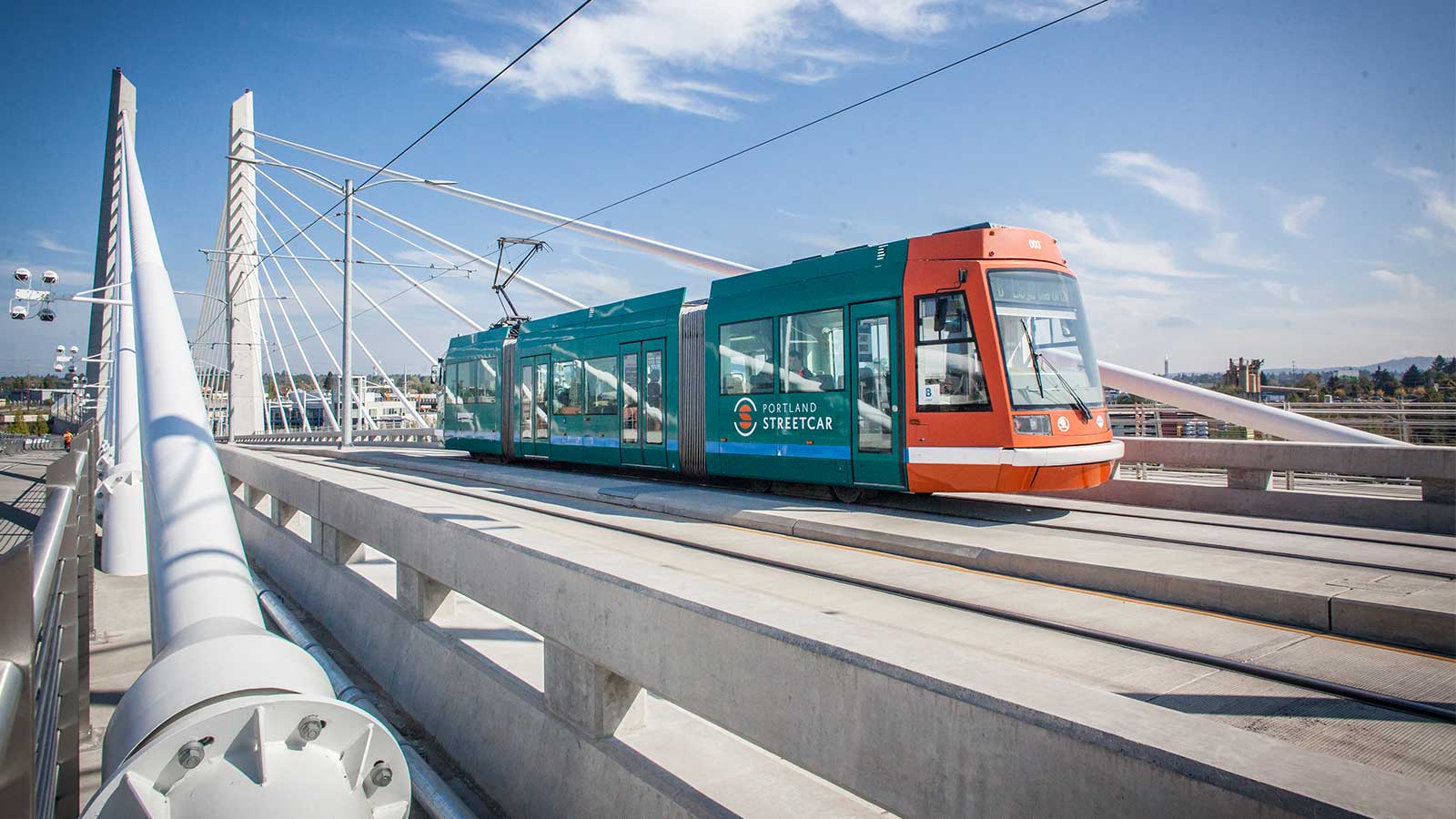 Tilikum Crossing with Portland Streetcar