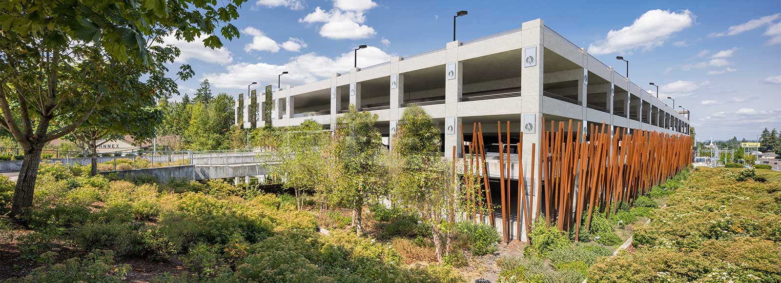 SE Park Avenue Park & Ride Garage rendering from McLoughlin Blvd