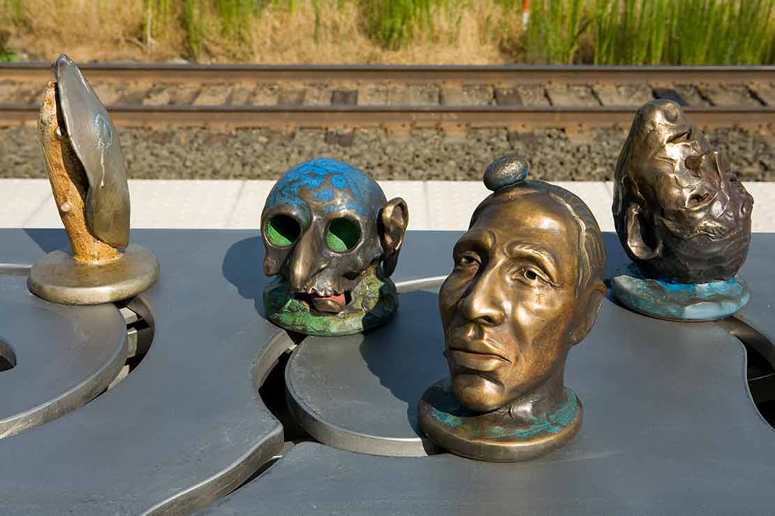 The Wilsonville Interactivator detail - 4 heads one of which is upside down